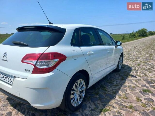 Белый Ситроен С4, объемом двигателя 1.6 л и пробегом 280 тыс. км за 7100 $, фото 5 на Automoto.ua