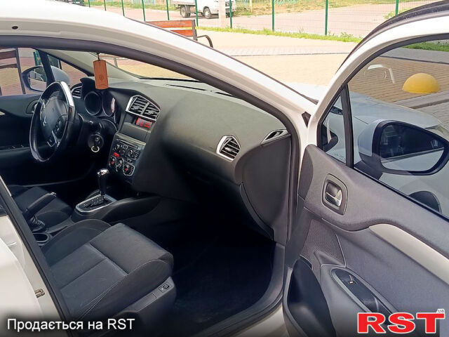 Ситроен С4 2012 в Харькове на Automoto.ua Белый Ситроен С4, объемом двигателя 1.6 л и пробегом 178 тыс. км за 6500 $, фото 12 на Automoto.ua