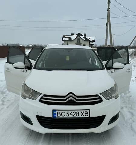 Белый Ситроен С4, объемом двигателя 1.6 л и пробегом 243 тыс. км за 4950 $, фото 9 на Automoto.ua