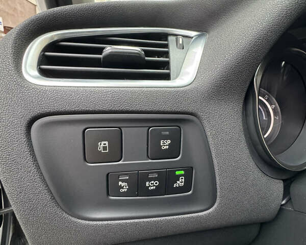 Белый Ситроен С4, объемом двигателя 1.56 л и пробегом 265 тыс. км за 7500 $, фото 12 на Automoto.ua