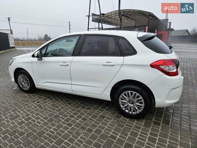 Ситроен С4 2012 в Львове на Automoto.ua Белый Ситроен С4, объемом двигателя 1.56 л и пробегом 256 тыс. км за 6400 $, фото 2 на Automoto.ua
