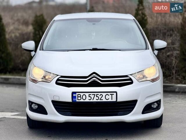 Белый Ситроен С4, объемом двигателя 1.56 л и пробегом 136 тыс. км за 7450 $, фото 6 на Automoto.ua