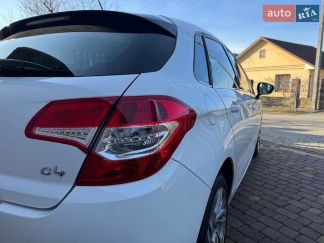 Белый Ситроен С4, объемом двигателя 1.56 л и пробегом 227 тыс. км за 7100 $, фото 32 на Automoto.ua