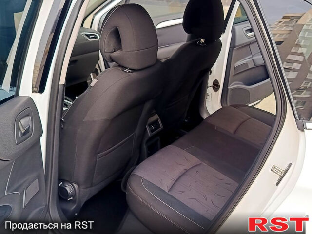 Ситроен С4 2012 в Харькове на Automoto.ua Белый Ситроен С4, объемом двигателя 1.6 л и пробегом 178 тыс. км за 6500 $, фото 13 на Automoto.ua