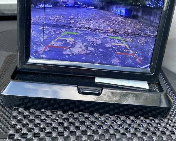 Ситроен С4 2012 в Ужгороде на Automoto.ua Белый Ситроен С4, объемом двигателя 1.6 л и пробегом 139 тыс. км за 7650 $, фото 6 на Automoto.ua