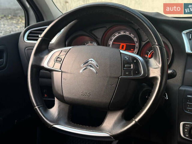 Белый Ситроен С4, объемом двигателя 1.6 л и пробегом 182 тыс. км за 6990 $, фото 14 на Automoto.ua