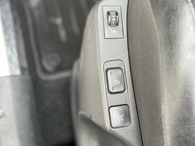 Белый Ситроен С4, объемом двигателя 1.6 л и пробегом 229 тыс. км за 7700 $, фото 9 на Automoto.ua