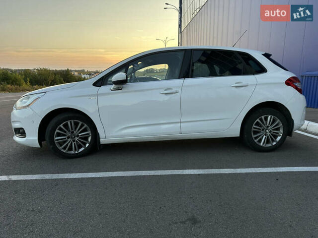 Белый Ситроен С4, объемом двигателя 1.6 л и пробегом 279 тыс. км за 7999 $, фото 1 на Automoto.ua