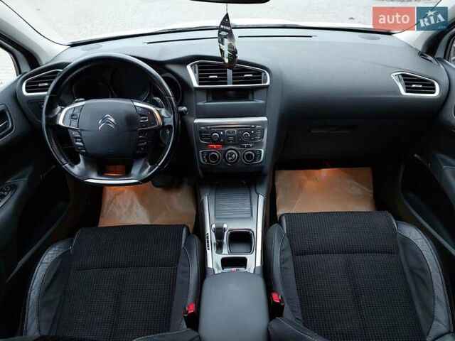 Білий Сітроен С4, об'ємом двигуна 1.56 л та пробігом 218 тис. км за 7700 $, фото 12 на Automoto.ua