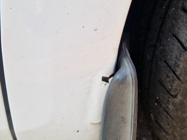 Белый Ситроен С4, объемом двигателя 1.6 л и пробегом 242 тыс. км за 5500 $, фото 18 на Automoto.ua