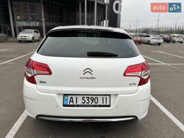 Белый Ситроен С4, объемом двигателя 1.56 л и пробегом 185 тыс. км за 8800 $, фото 5 на Automoto.ua