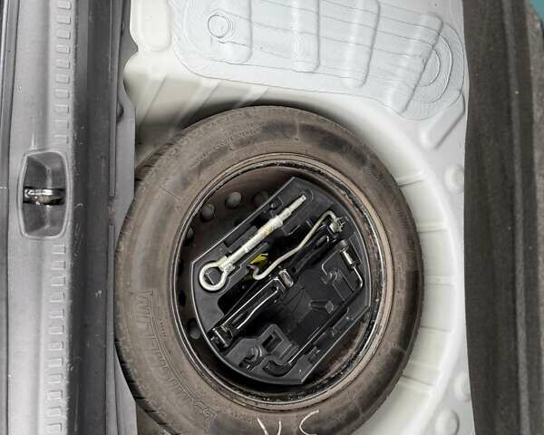 Белый Ситроен С4, объемом двигателя 1.59 л и пробегом 120 тыс. км за 7500 $, фото 32 на Automoto.ua