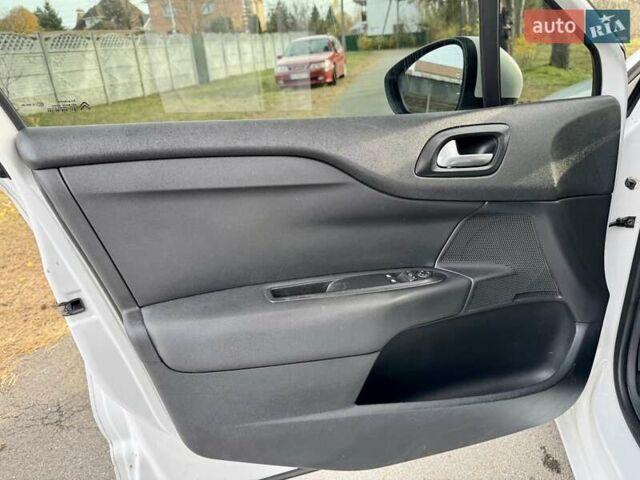 Білий Сітроен С4, об'ємом двигуна 1.6 л та пробігом 187 тис. км за 5300 $, фото 9 на Automoto.ua