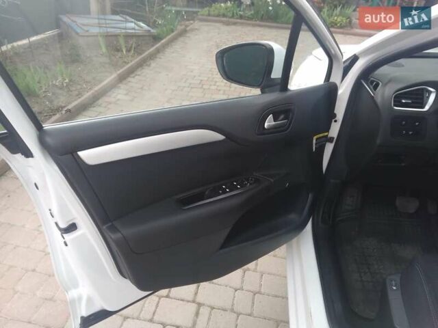 Білий Сітроен С4, об'ємом двигуна 1.6 л та пробігом 198 тис. км за 6900 $, фото 1 на Automoto.ua