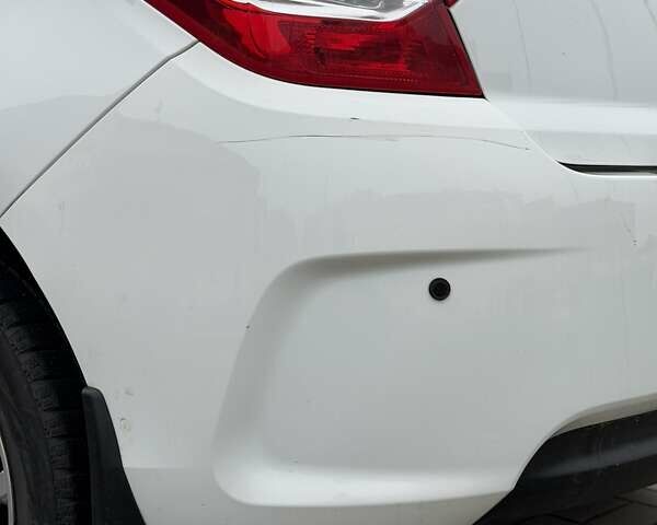 Белый Ситроен С4, объемом двигателя 1.59 л и пробегом 120 тыс. км за 7500 $, фото 42 на Automoto.ua