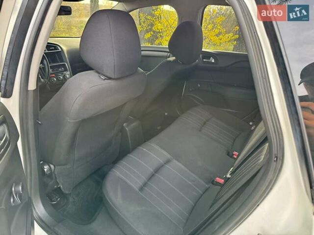 Білий Сітроен С4, об'ємом двигуна 1.6 л та пробігом 187 тис. км за 5300 $, фото 21 на Automoto.ua