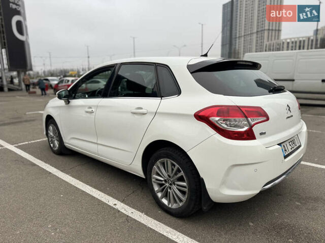 Белый Ситроен С4, объемом двигателя 1.56 л и пробегом 185 тыс. км за 8800 $, фото 6 на Automoto.ua