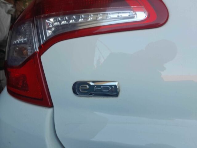 Белый Ситроен С4, объемом двигателя 1.6 л и пробегом 200 тыс. км за 8500 $, фото 11 на Automoto.ua