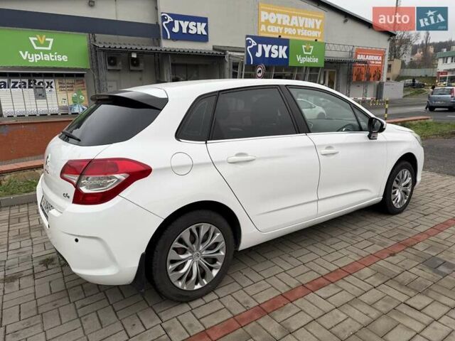 Белый Ситроен С4, объемом двигателя 1.59 л и пробегом 120 тыс. км за 7500 $, фото 7 на Automoto.ua