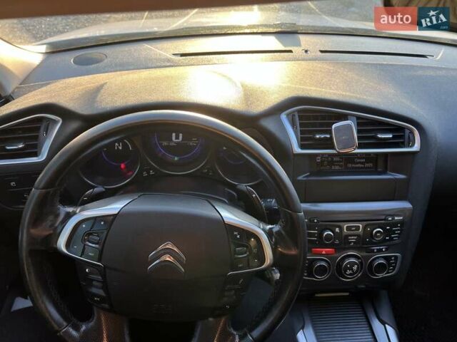 Білий Сітроен С4, об'ємом двигуна 1.6 л та пробігом 294 тис. км за 5900 $, фото 16 на Automoto.ua