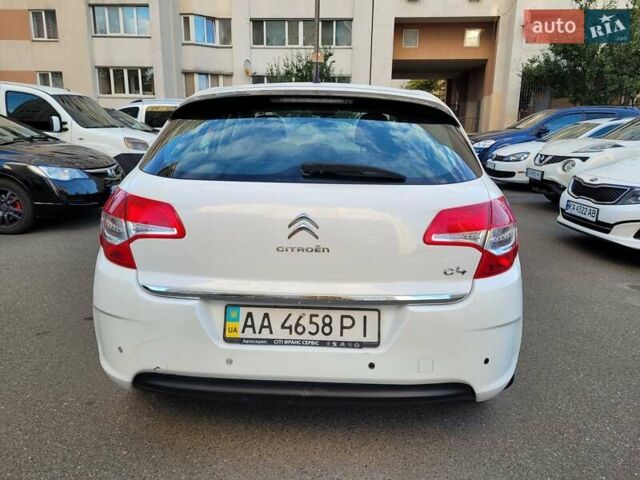 Білий Сітроен С4, об'ємом двигуна 1.56 л та пробігом 141 тис. км за 6900 $, фото 4 на Automoto.ua