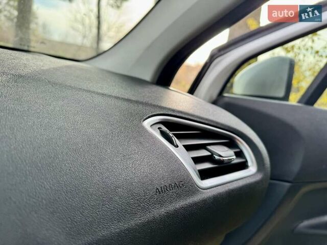 Білий Сітроен С4, об'ємом двигуна 1.6 л та пробігом 187 тис. км за 5300 $, фото 17 на Automoto.ua
