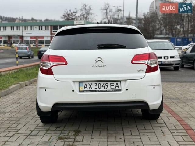 Белый Ситроен С4, объемом двигателя 1.59 л и пробегом 120 тыс. км за 7500 $, фото 12 на Automoto.ua
