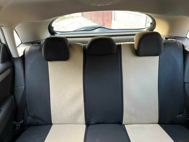 Белый Ситроен С4, объемом двигателя 1.6 л и пробегом 200 тыс. км за 8500 $, фото 5 на Automoto.ua