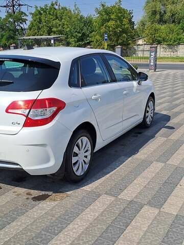 Сітроен С4 2013 у Львові на Automoto.ua Білий Сітроен С4, об'ємом двигуна 1.56 л та пробігом 167 тис. км за 6700 $, фото 3 на Automoto.ua