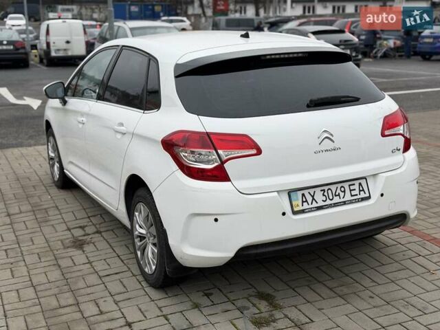 Белый Ситроен С4, объемом двигателя 1.59 л и пробегом 120 тыс. км за 7500 $, фото 6 на Automoto.ua
