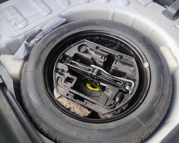 Белый Ситроен С4, объемом двигателя 1.59 л и пробегом 127 тыс. км за 7800 $, фото 12 на Automoto.ua