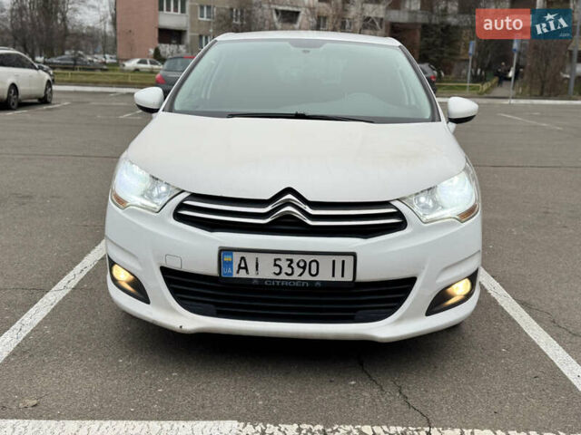Белый Ситроен С4, объемом двигателя 1.56 л и пробегом 185 тыс. км за 8800 $, фото 1 на Automoto.ua