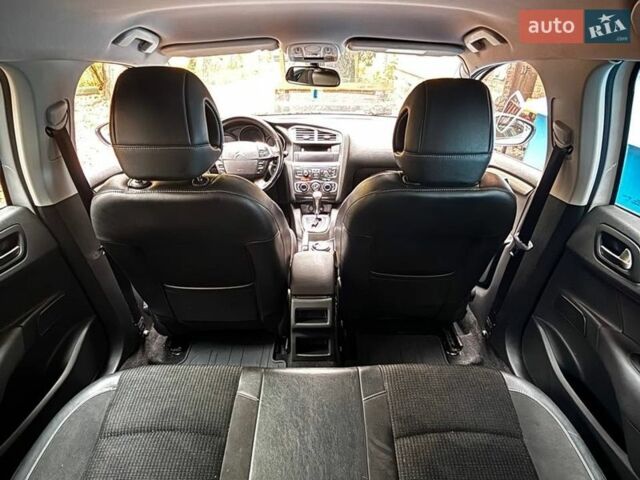 Білий Сітроен С4, об'ємом двигуна 1.6 л та пробігом 64 тис. км за 9000 $, фото 7 на Automoto.ua