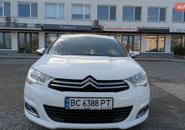 Білий Сітроен С4, об'ємом двигуна 1.56 л та пробігом 202 тис. км за 7900 $, фото 4 на Automoto.ua