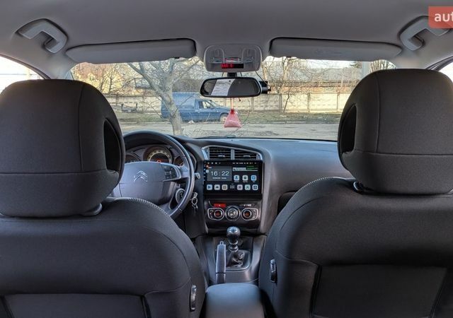 Білий Сітроен С4, об'ємом двигуна 1.56 л та пробігом 202 тис. км за 7900 $, фото 14 на Automoto.ua