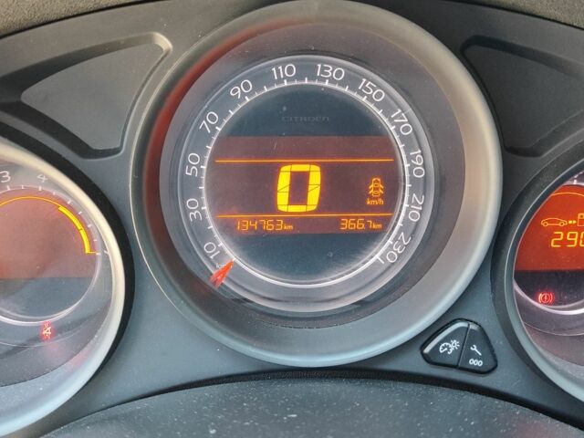 Белый Ситроен С4, объемом двигателя 0 л и пробегом 135 тыс. км за 7800 $, фото 19 на Automoto.ua