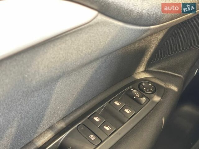 Білий Сітроен С4, об'ємом двигуна 1.6 л та пробігом 252 тис. км за 8200 $, фото 28 на Automoto.ua