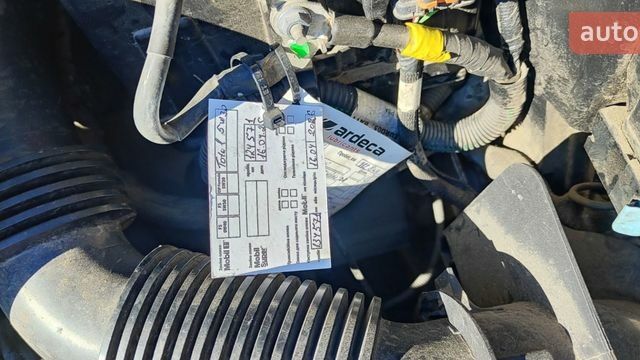 Белый Ситроен С4, объемом двигателя 1.6 л и пробегом 135 тыс. км за 6800 $, фото 24 на Automoto.ua