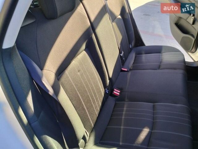 Белый Ситроен С4, объемом двигателя 1.56 л и пробегом 275 тыс. км за 6790 $, фото 19 на Automoto.ua