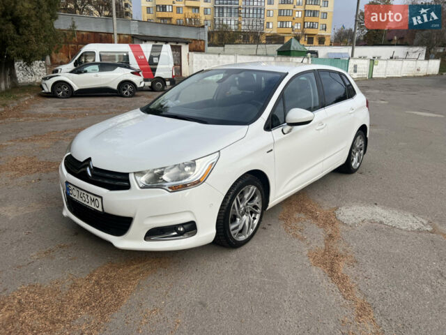 Белый Ситроен С4, объемом двигателя 1.6 л и пробегом 167 тыс. км за 9400 $, фото 5 на Automoto.ua