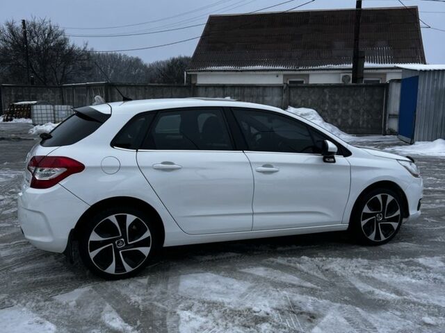 Белый Ситроен С4, объемом двигателя 1.6 л и пробегом 107 тыс. км за 8500 $, фото 10 на Automoto.ua