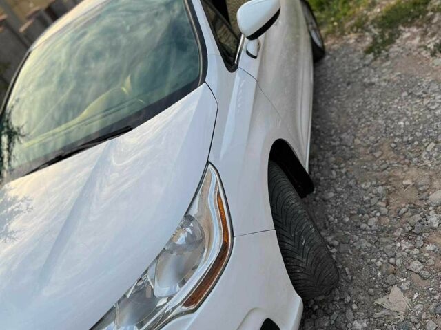 Белый Ситроен С4, объемом двигателя 1.6 л и пробегом 200 тыс. км за 8500 $, фото 3 на Automoto.ua