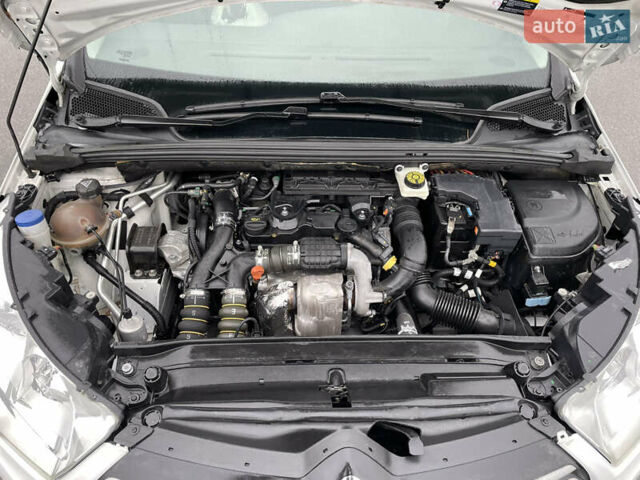 Белый Ситроен С4, объемом двигателя 1.56 л и пробегом 183 тыс. км за 6000 $, фото 21 на Automoto.ua