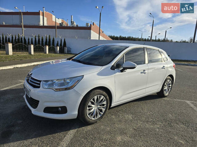 Белый Ситроен С4, объемом двигателя 1.6 л и пробегом 177 тыс. км за 8100 $, фото 18 на Automoto.ua