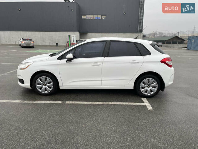 Белый Ситроен С4, объемом двигателя 1.56 л и пробегом 183 тыс. км за 6000 $, фото 7 на Automoto.ua