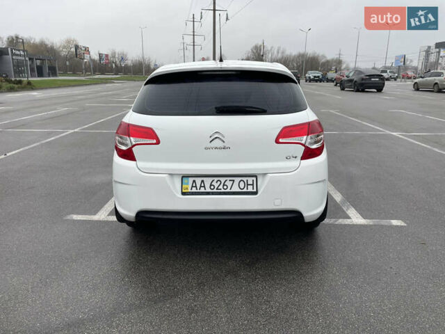 Белый Ситроен С4, объемом двигателя 1.56 л и пробегом 183 тыс. км за 6000 $, фото 5 на Automoto.ua