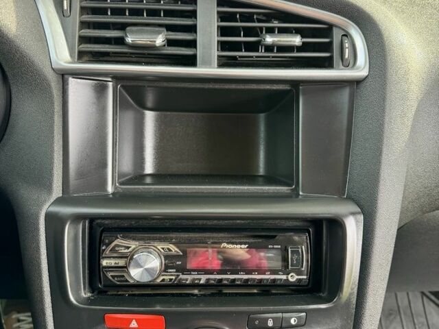 Білий Сітроен С4, об'ємом двигуна 1.6 л та пробігом 187 тис. км за 5300 $, фото 15 на Automoto.ua