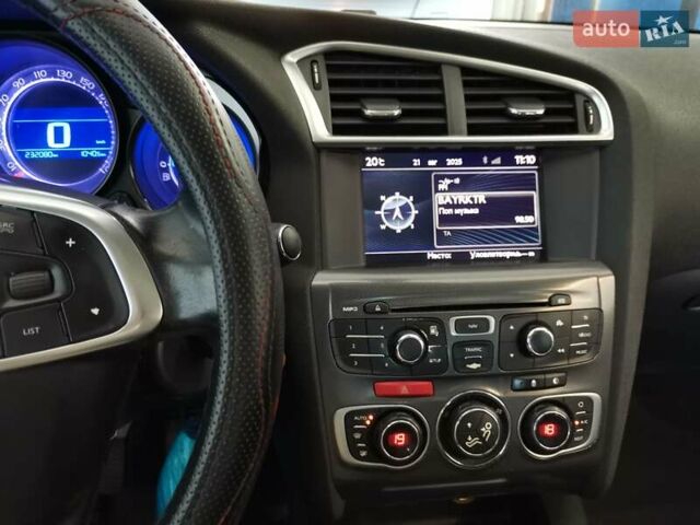 Белый Ситроен С4, объемом двигателя 1.56 л и пробегом 232 тыс. км за 8200 $, фото 5 на Automoto.ua