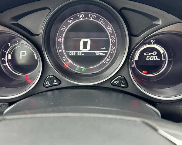 Білий Сітроен С4, об'ємом двигуна 1.2 л та пробігом 62 тис. км за 11000 $, фото 7 на Automoto.ua