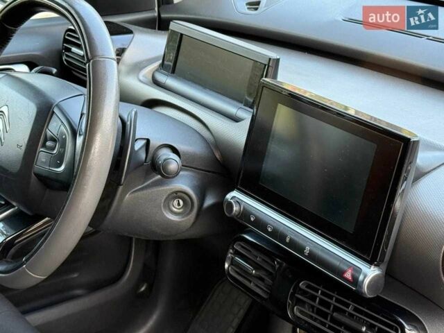 Белый Ситроен С4, объемом двигателя 1.2 л и пробегом 120 тыс. км за 8900 $, фото 11 на Automoto.ua